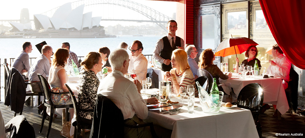 オーストラリアのレストランはオープン形式の開放的なものが多い。