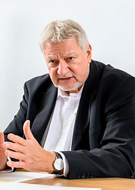 Mr. Klaus-Juergen Schreiber