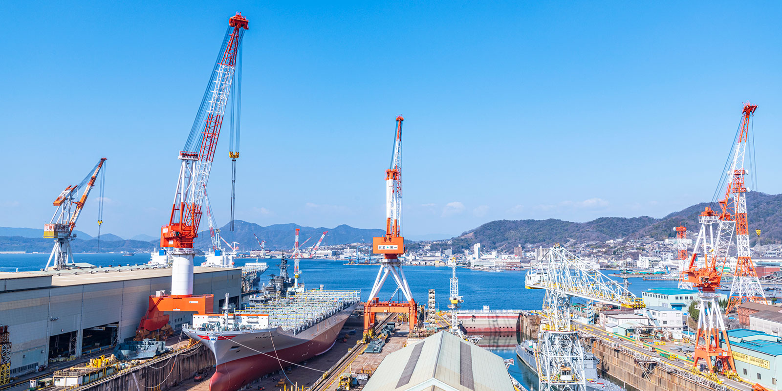 Shipbuilding in Kure, Hiroshima Prefecture | PIXSTAR/PIXTA